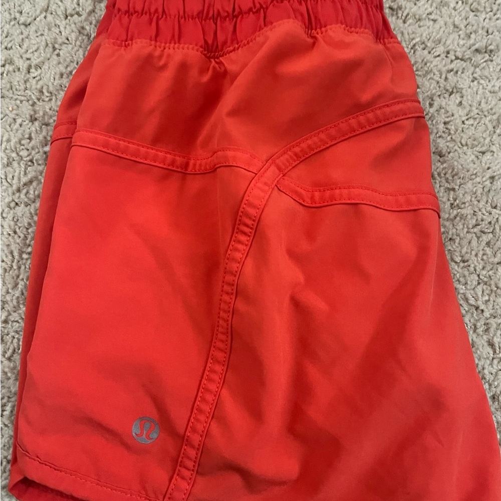Lululemon Women’s Coral Tracker Shorts 4”, Size 4